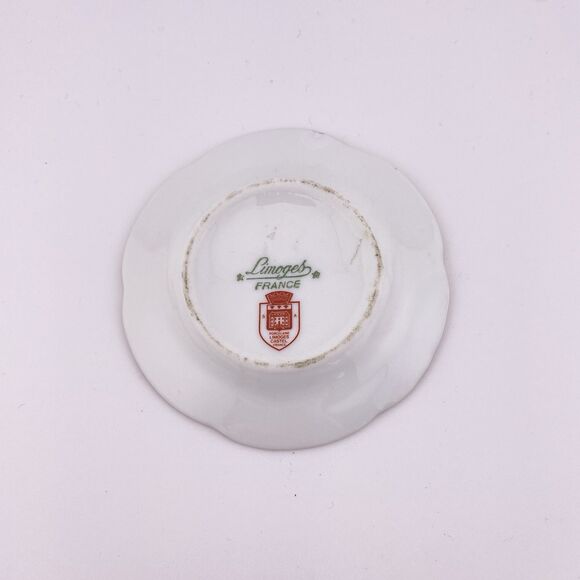 Vtg Collectible Limoges Romantic Scene Mini Plate, Made In France 3.25” - Picture 2 of 3